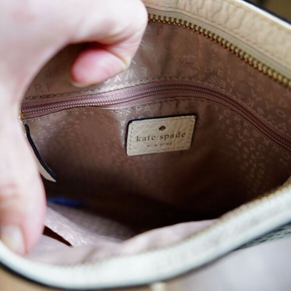 Kate Spade Cream Perri Lane Bubbles Perforated Leather Reidy Crossbody Bag - Picture 5 of 8